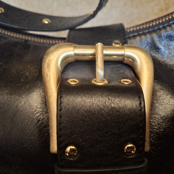 Sondra Roberts Black Leather Buckle Bag - Picture 3 of 5
